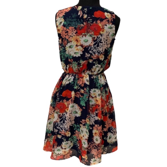 IZ Byer Floral Dress size Small - Picture 2 of 11
